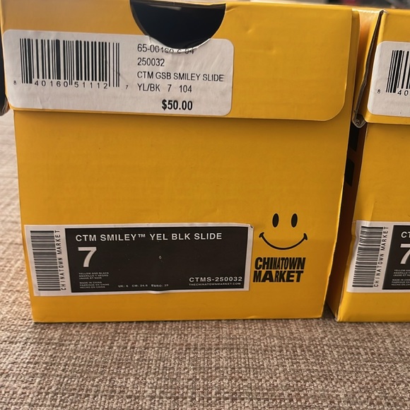 Chinatown Market Smiley BBall Slides - Picture 10 of 10